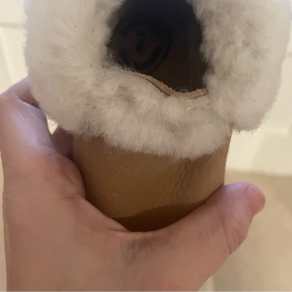 Freshly Picked Mocassin Weathered Brown Shearling